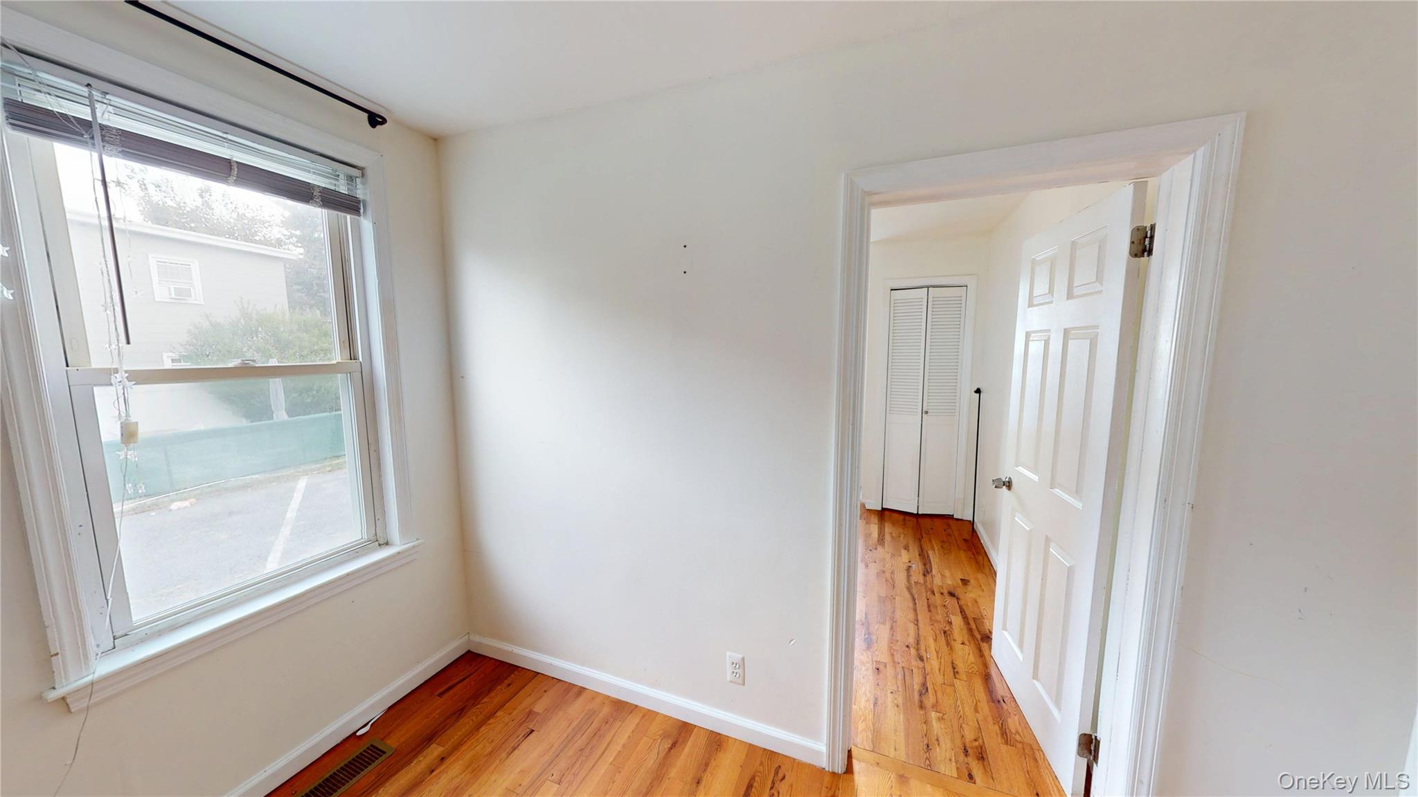 #7 photo, 24 5th Street, New Rochelle , NY 10801