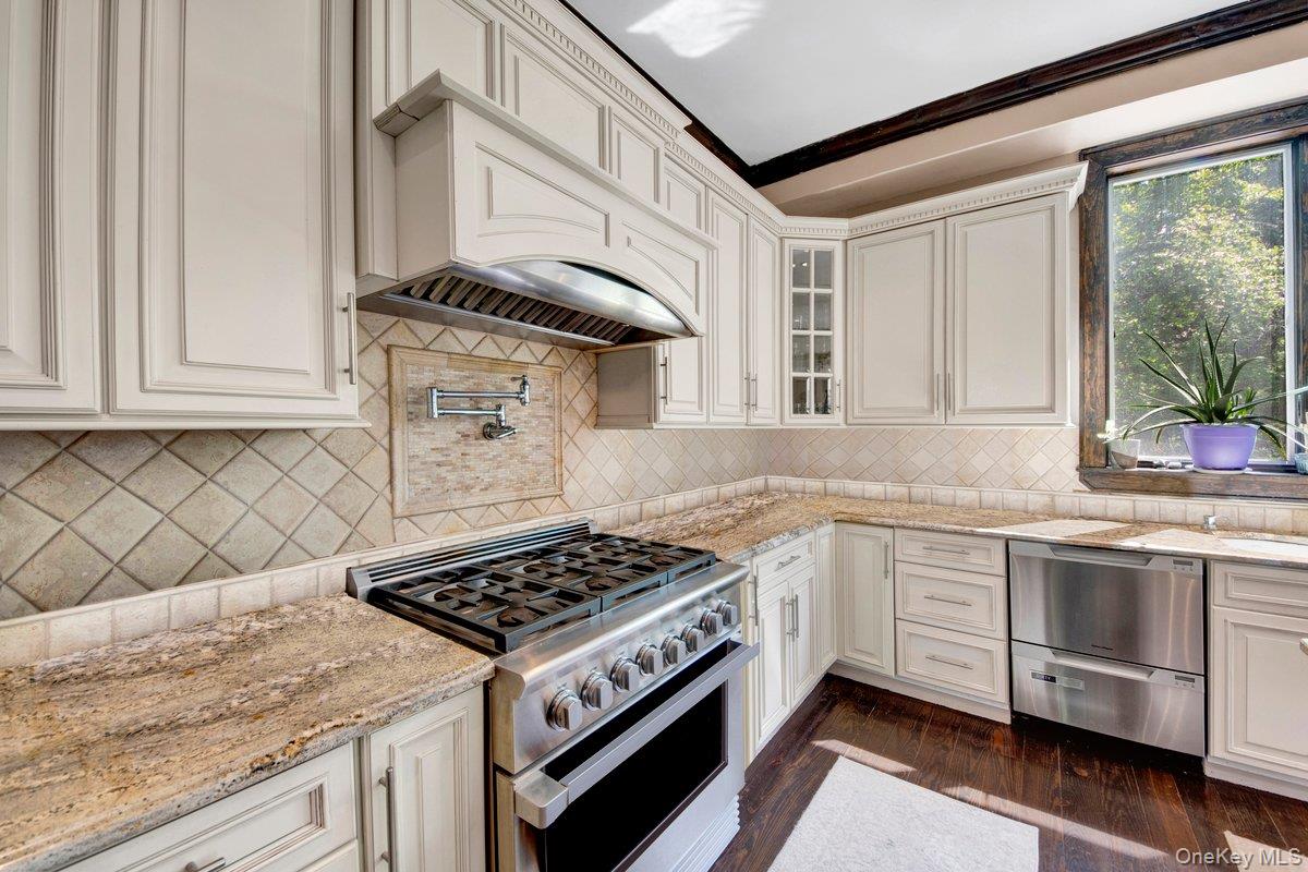 #14 photo, 6 Sunset Lane, Hartsdale , NY 10530