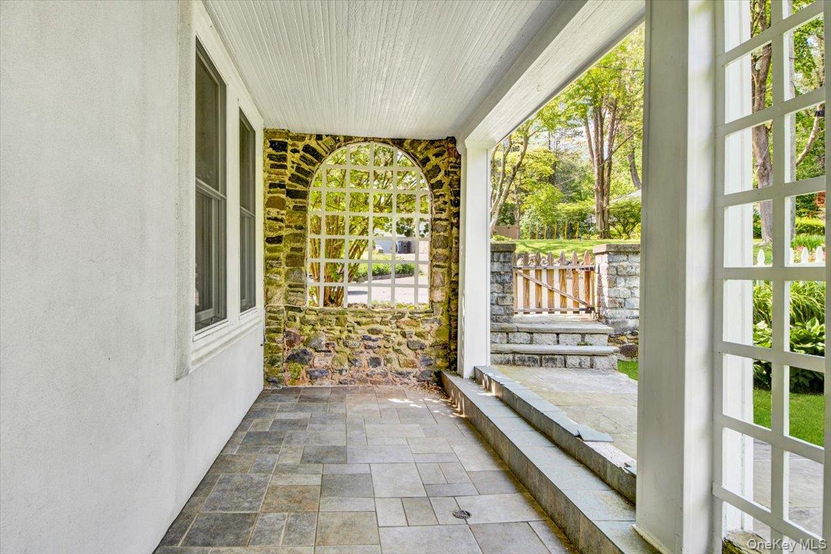 #9 photo, 6 Sunset Lane, Hartsdale , NY 10530