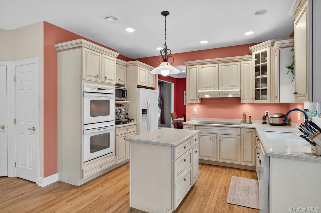 #10 photo, 9 Country Woods Drive, Chester , NY 10918