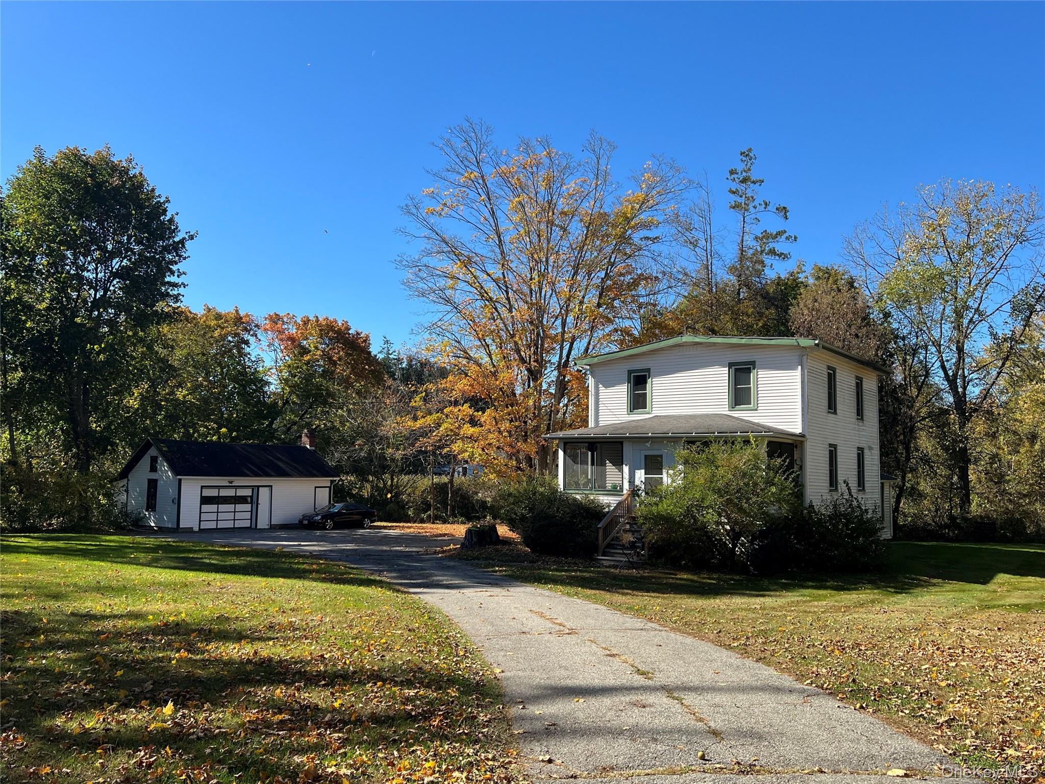 #1 photo, 25 On The Green, Verbank , NY 12585