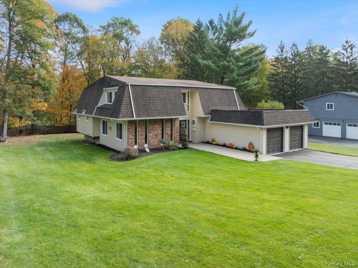 #2 photo, 107 Tennyson Drive, Nanuet , NY 10954