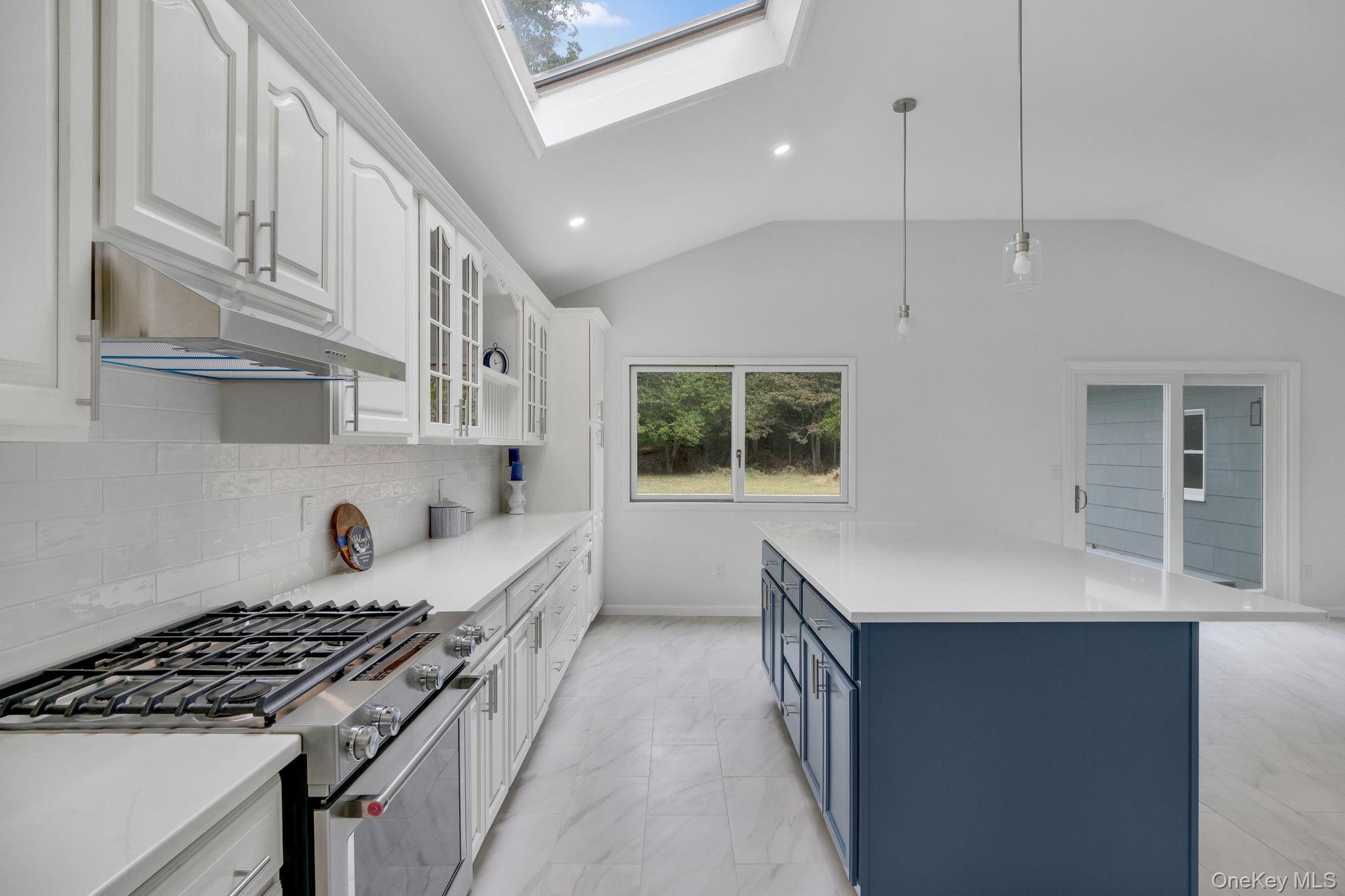 #7 photo, 11 Wildwood Road, サフォーク郡 Ridge , NY 11961