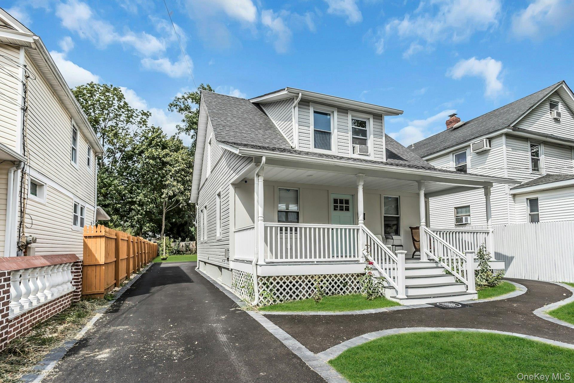 #2 photo, 4 W 11th Street, サフォーク郡 Huntington Station , NY 11746