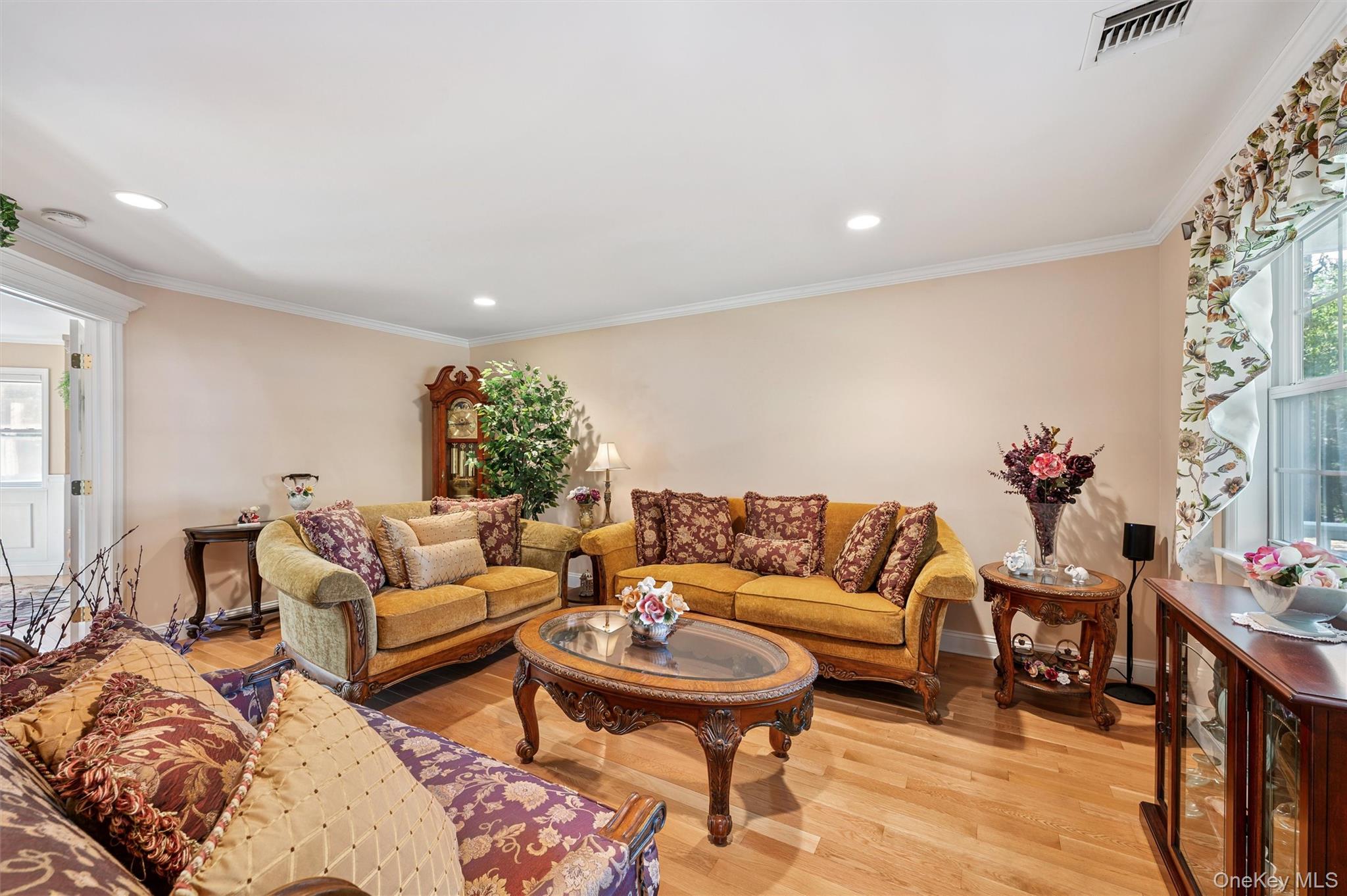 #12 photo, 4 Palace Court, サフォーク郡 Manorville , NY 11949