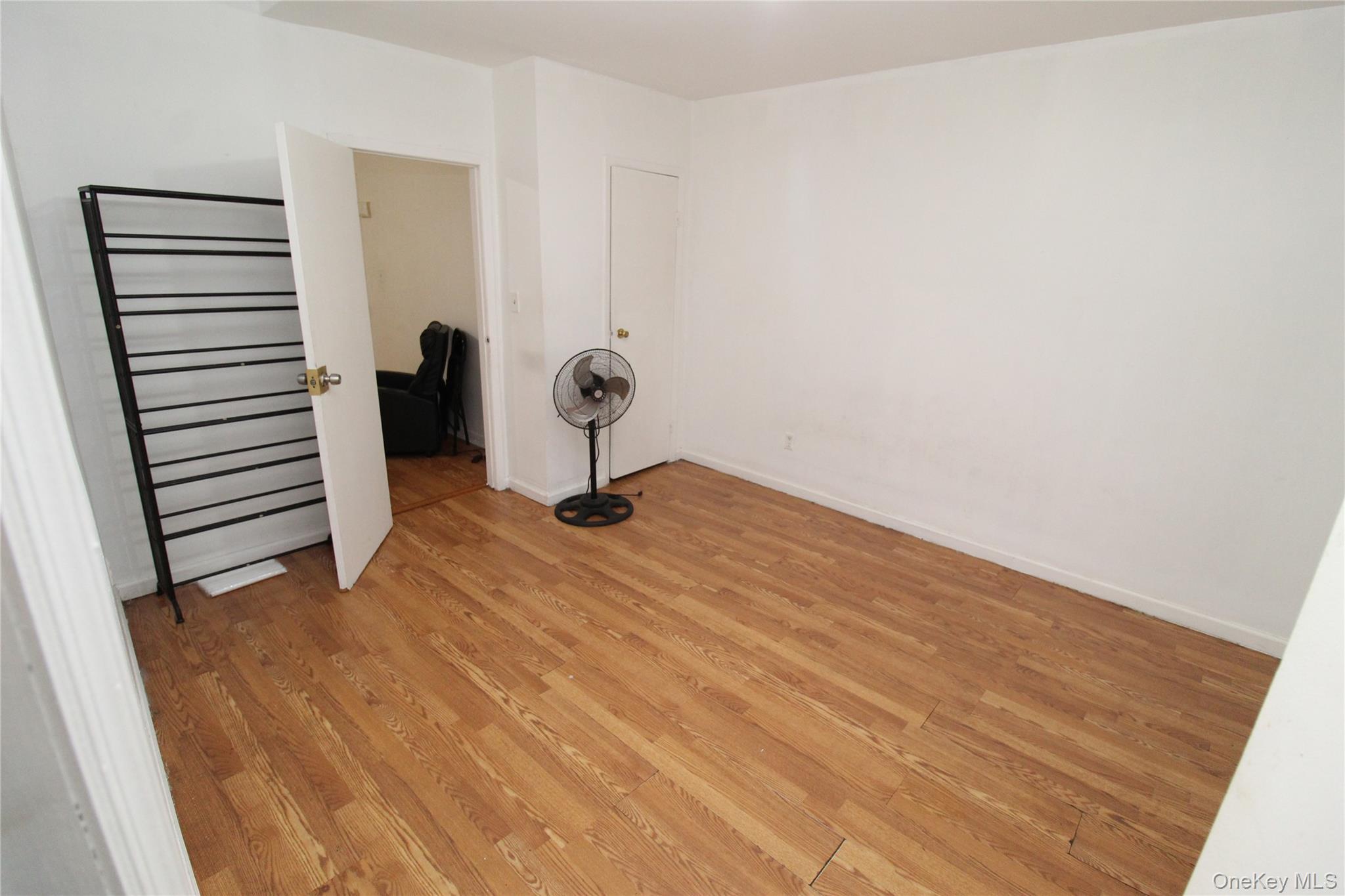 #10 photo, 211-77 Jamaica Avenue, クイーンズ区 Jamaica , NY 11428