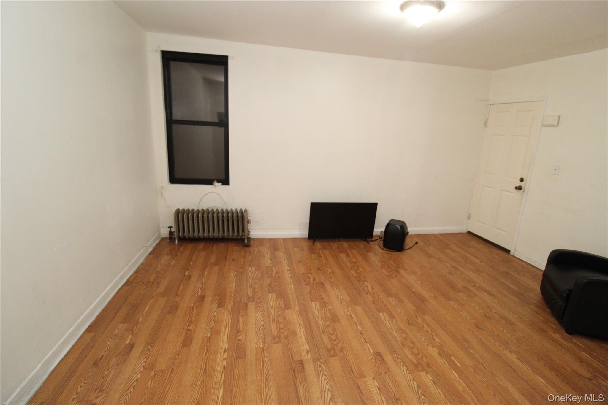 #14 photo, 211-77 Jamaica Avenue, クイーンズ区 Jamaica , NY 11428