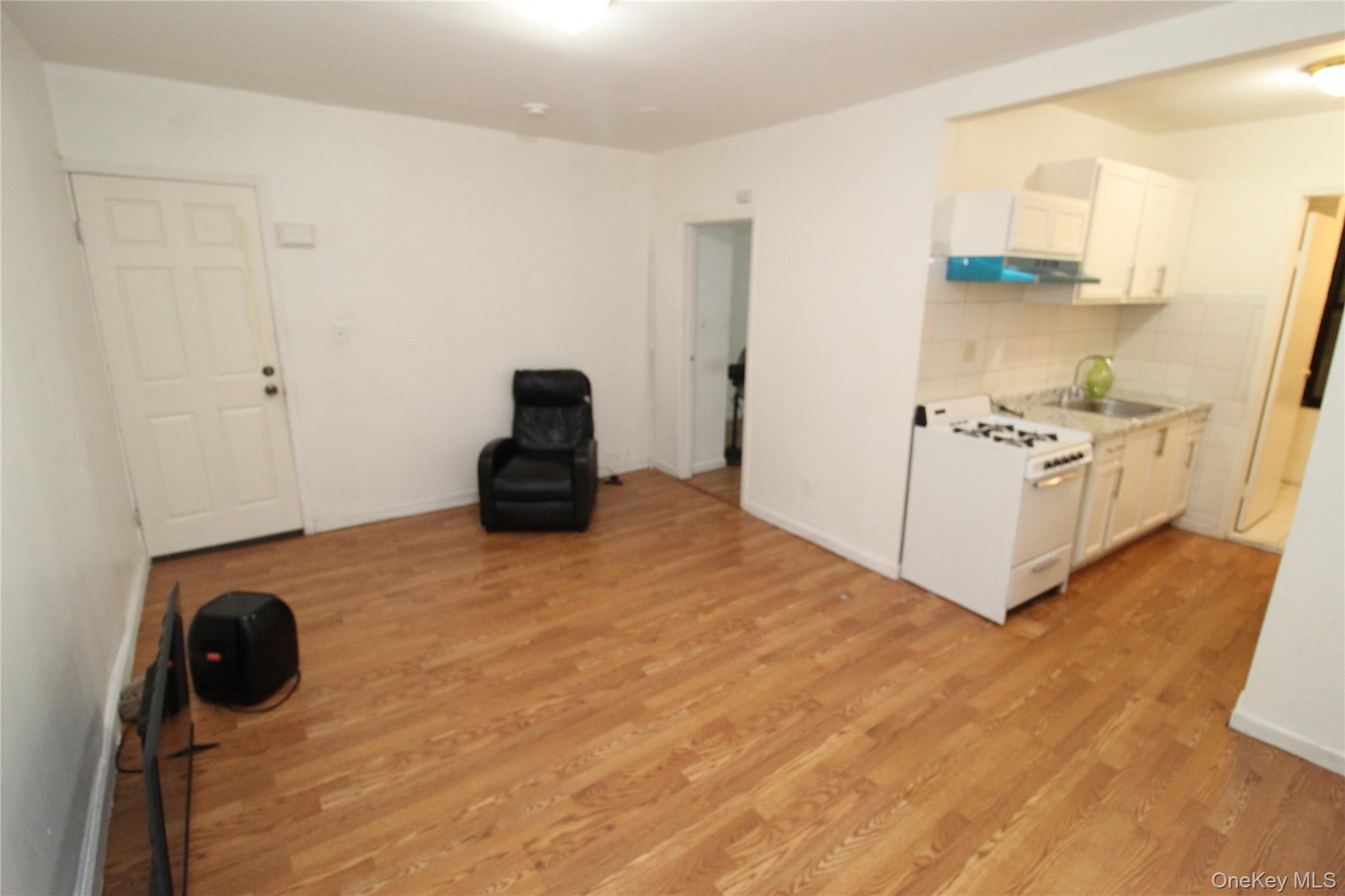 #4 photo, 211-77 Jamaica Avenue, クイーンズ区 Jamaica , NY 11428