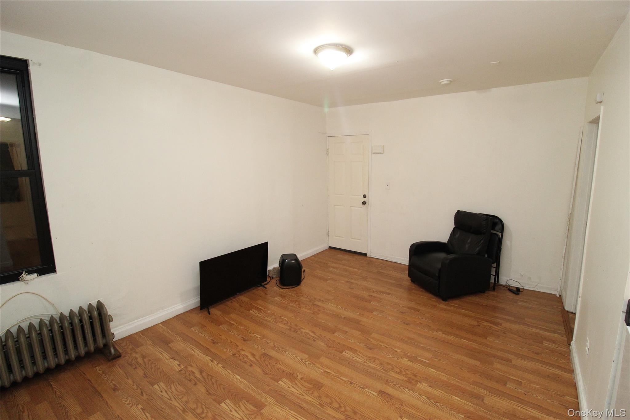 #7 photo, 211-77 Jamaica Avenue, クイーンズ区 Jamaica , NY 11428