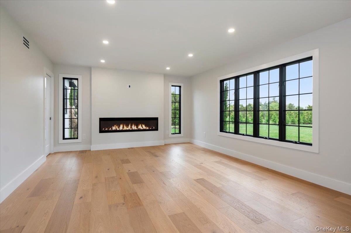 #19 photo, 147 W Bayberry Road, サフォーク郡 Islip , NY 11751