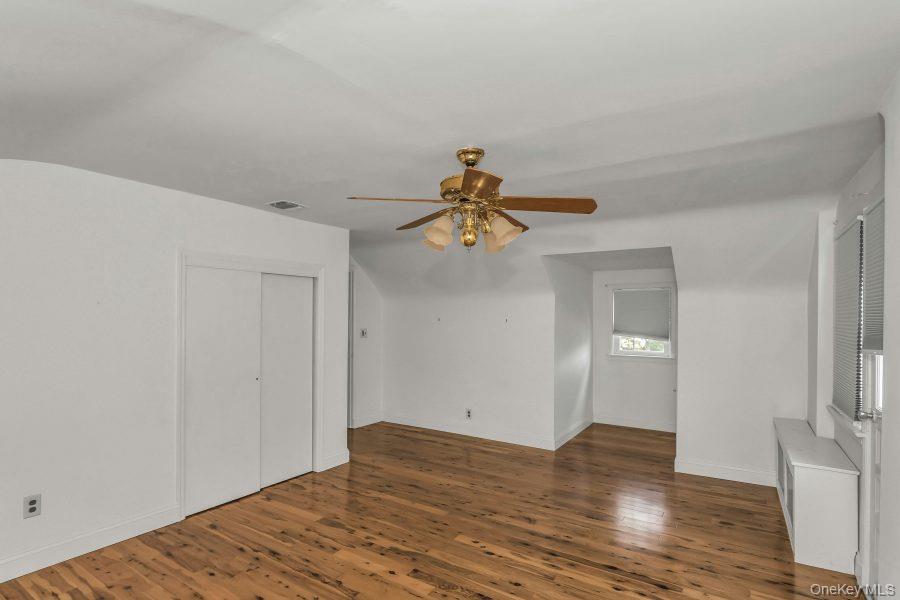 #17 photo, 16 William Street, New Hyde Park , NY 11040