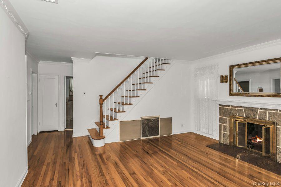 #4 photo, 16 William Street, New Hyde Park , NY 11040