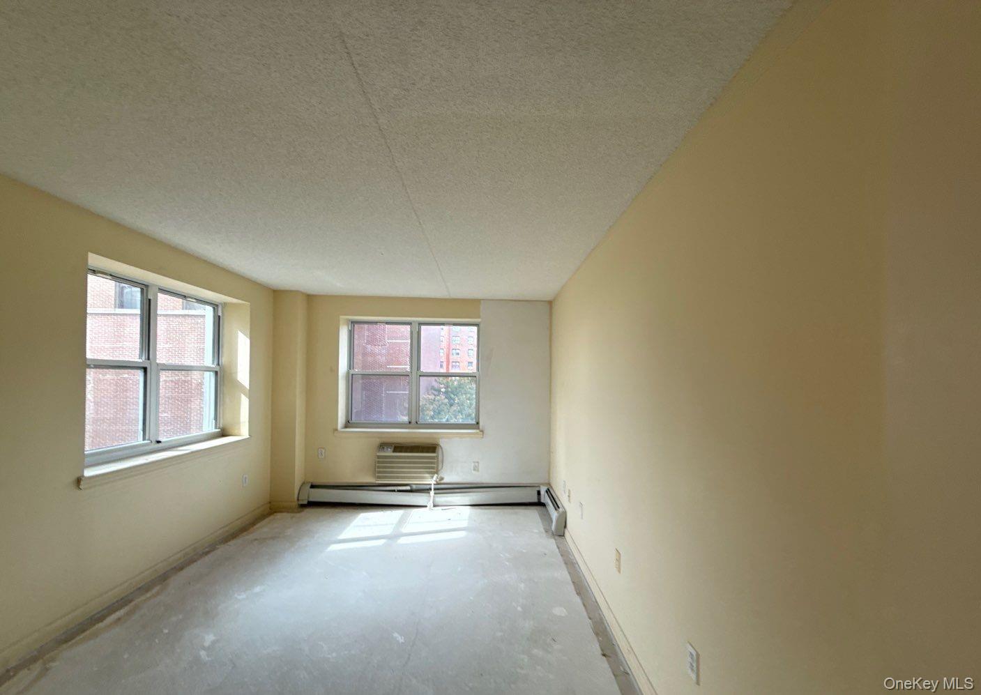 #8 photo, 221 Beach 80th Street, Rockaway Beach , NY 11693