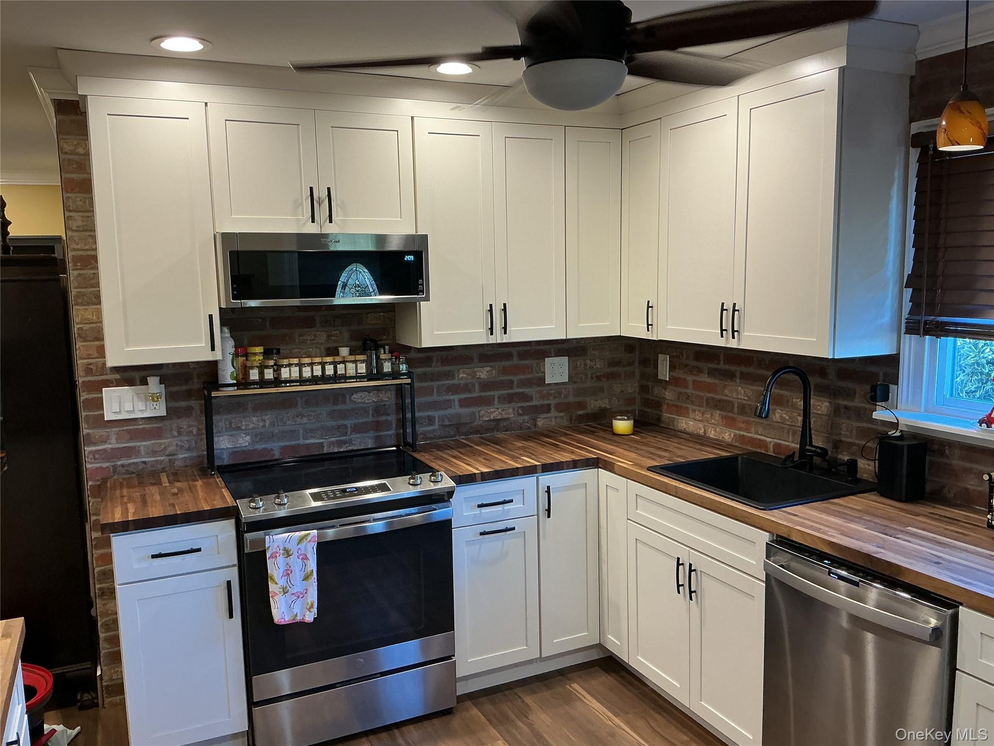 #4 photo, 29 Cottonwood Lane, ナッソー郡 Westbury , NY 11590