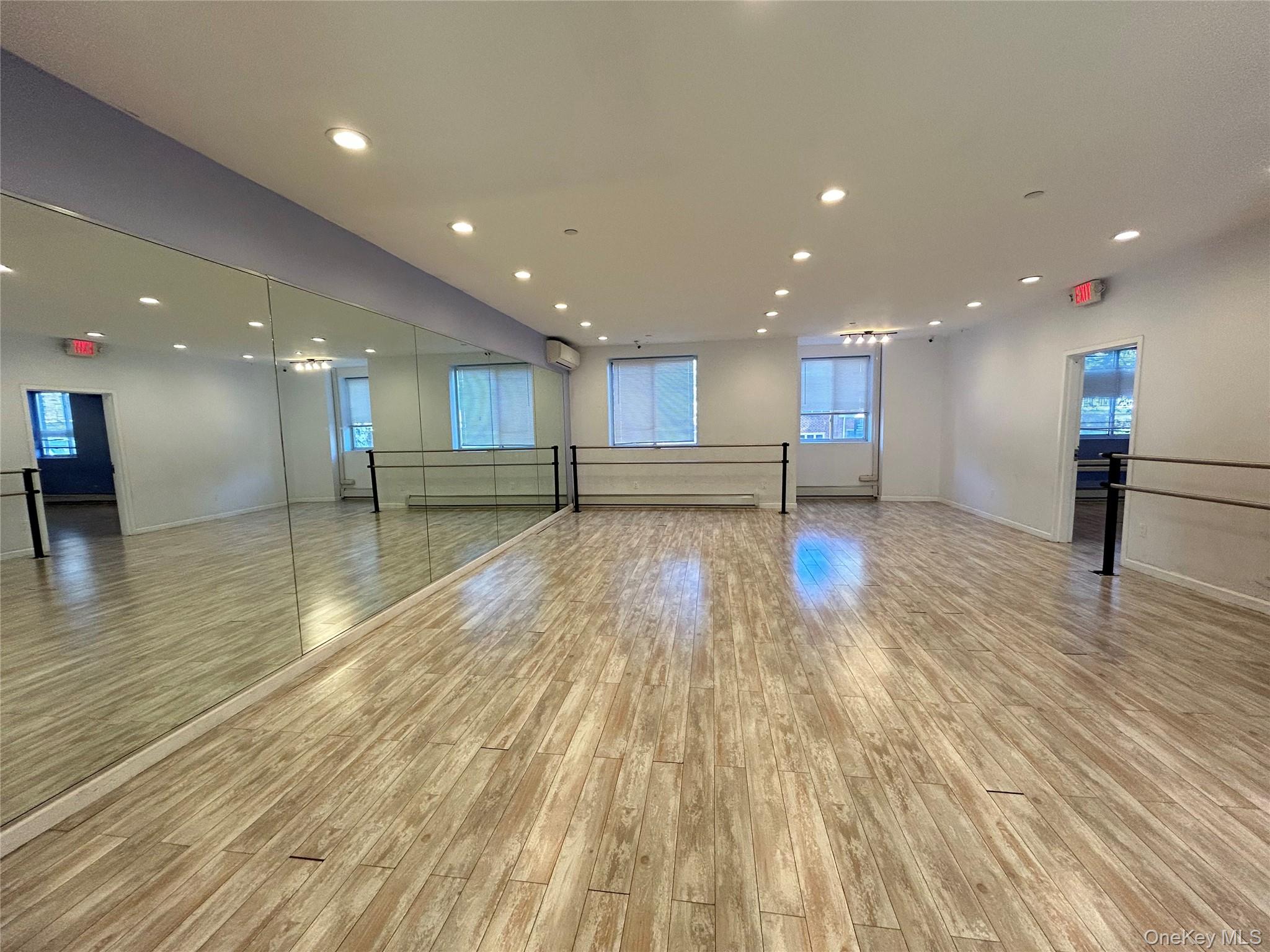 #4 photo, 64-73 Austin Street, Rego Park , NY 11374