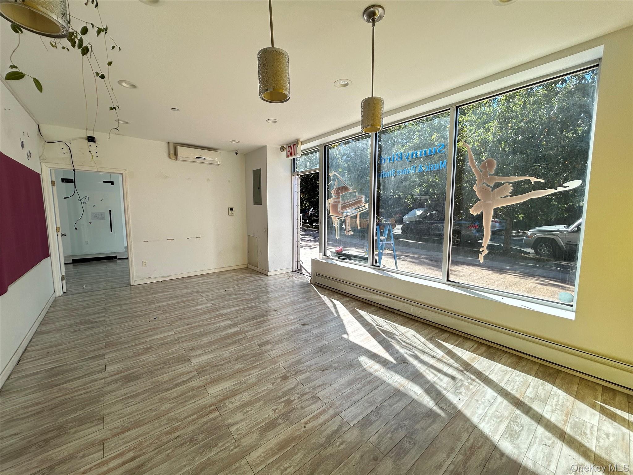 #7 photo, 64-73 Austin Street, Rego Park , NY 11374