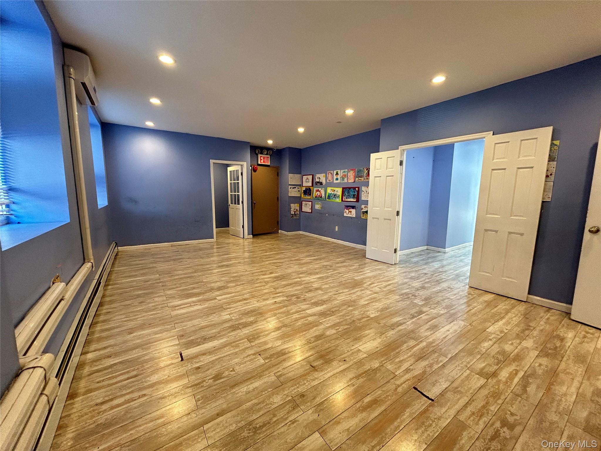 #8 photo, 64-73 Austin Street, Rego Park , NY 11374