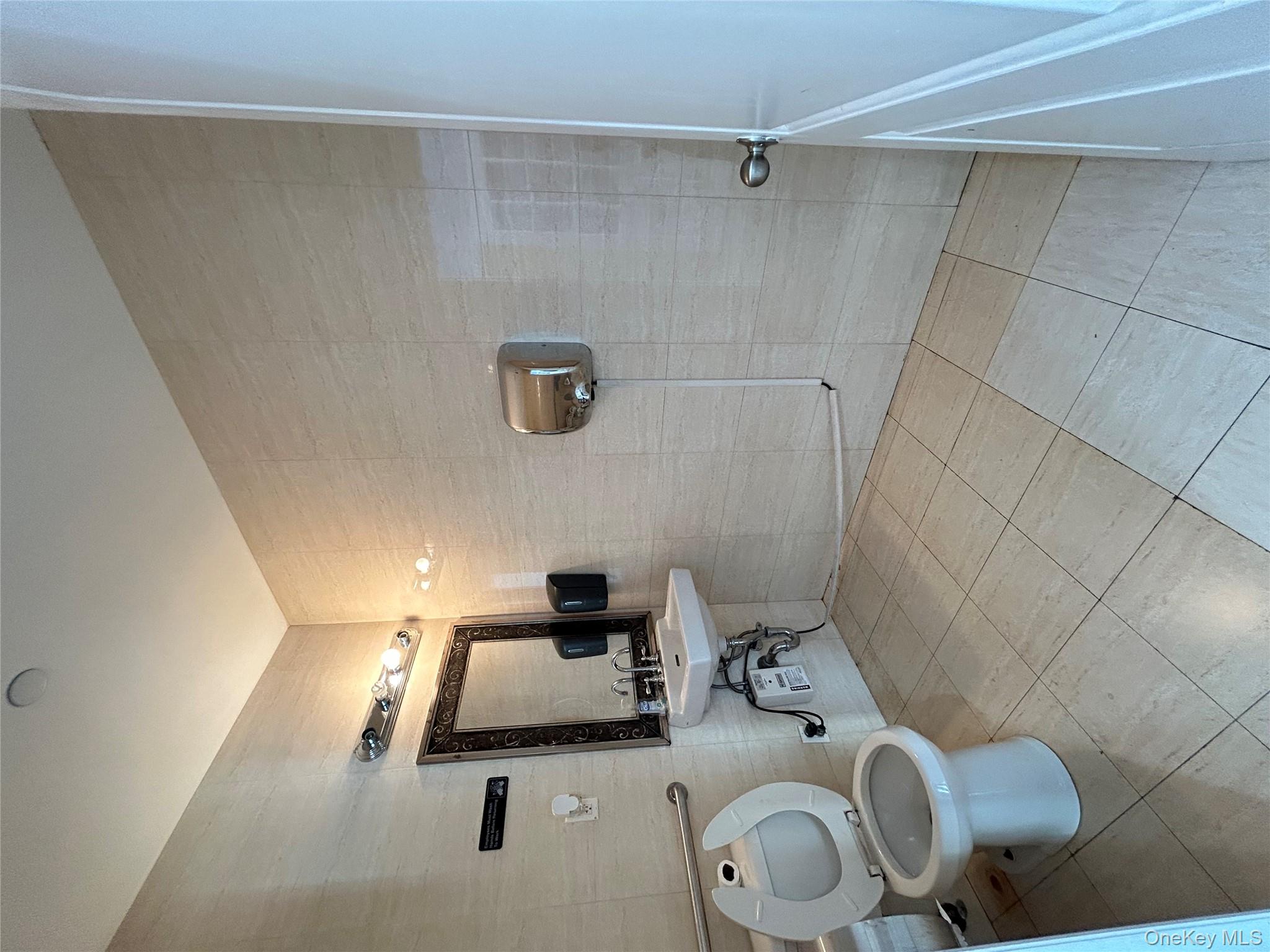 #12 photo, 64-73 Austin Street, Rego Park , NY 11374