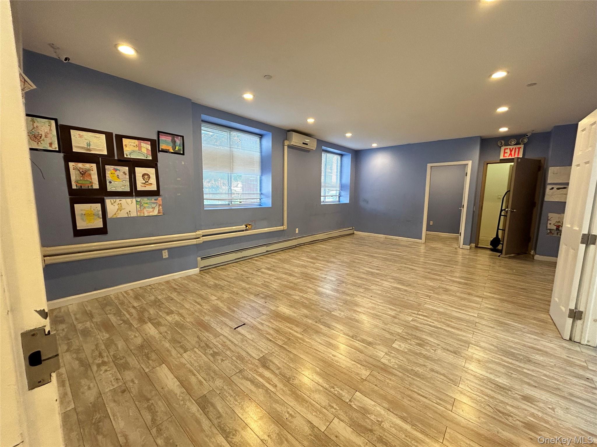 #8 photo, 64-73 Austin Street, Rego Park , NY 11374