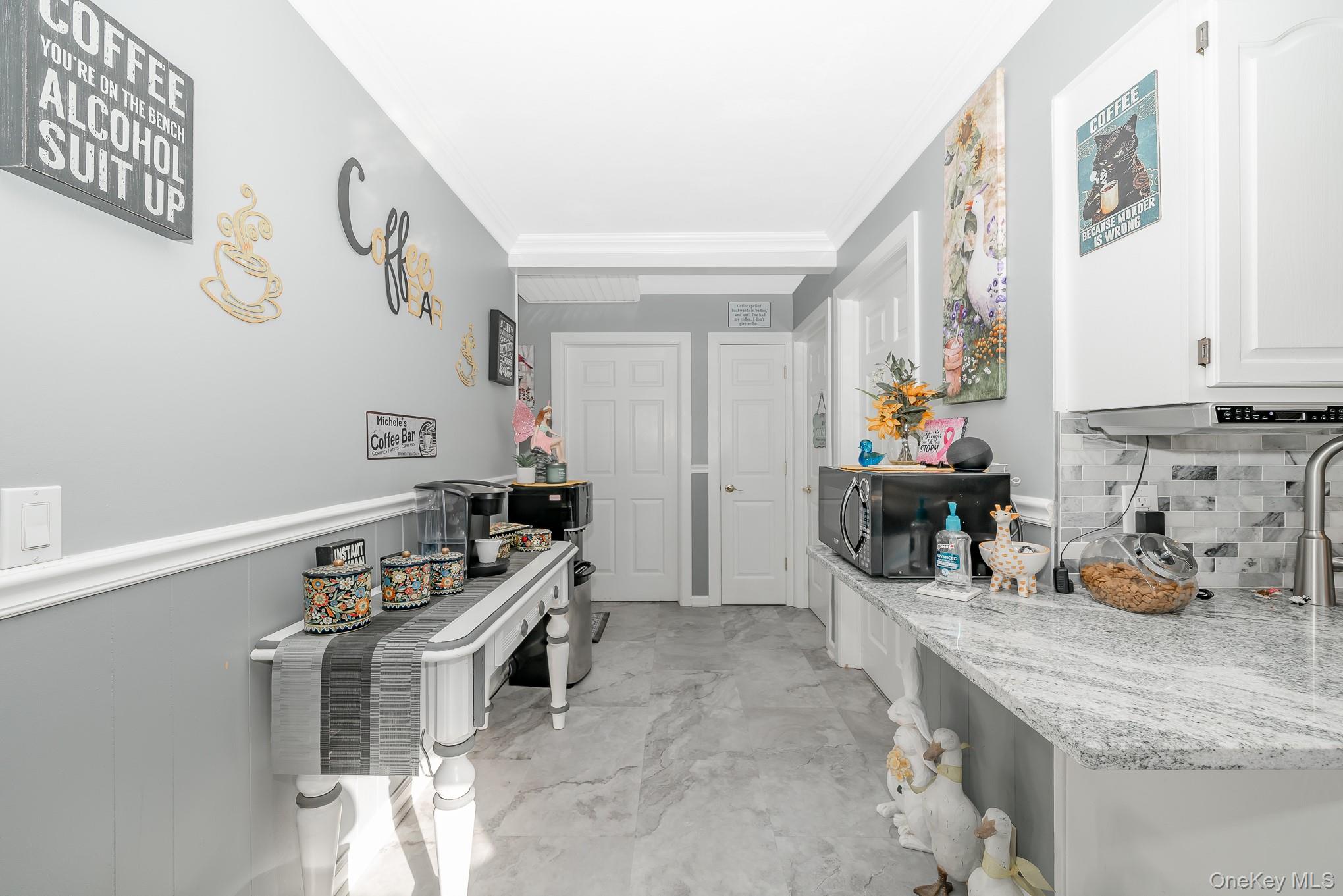 #11 photo, 1019 Carll Drive, Bay Shore , NY 11706