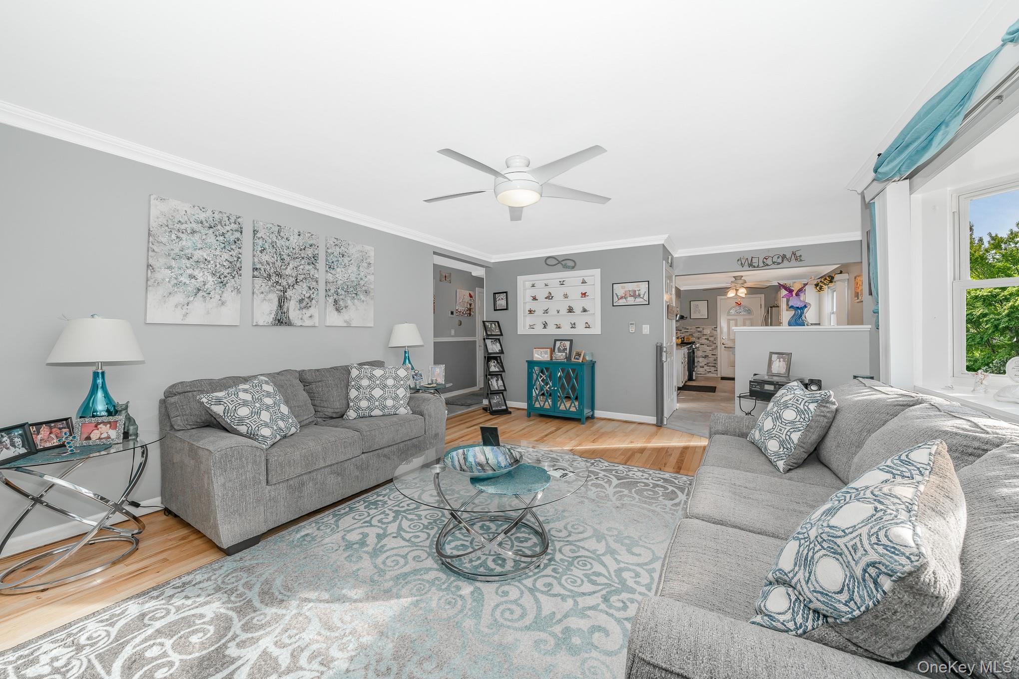 #4 photo, 1019 Carll Drive, Bay Shore , NY 11706