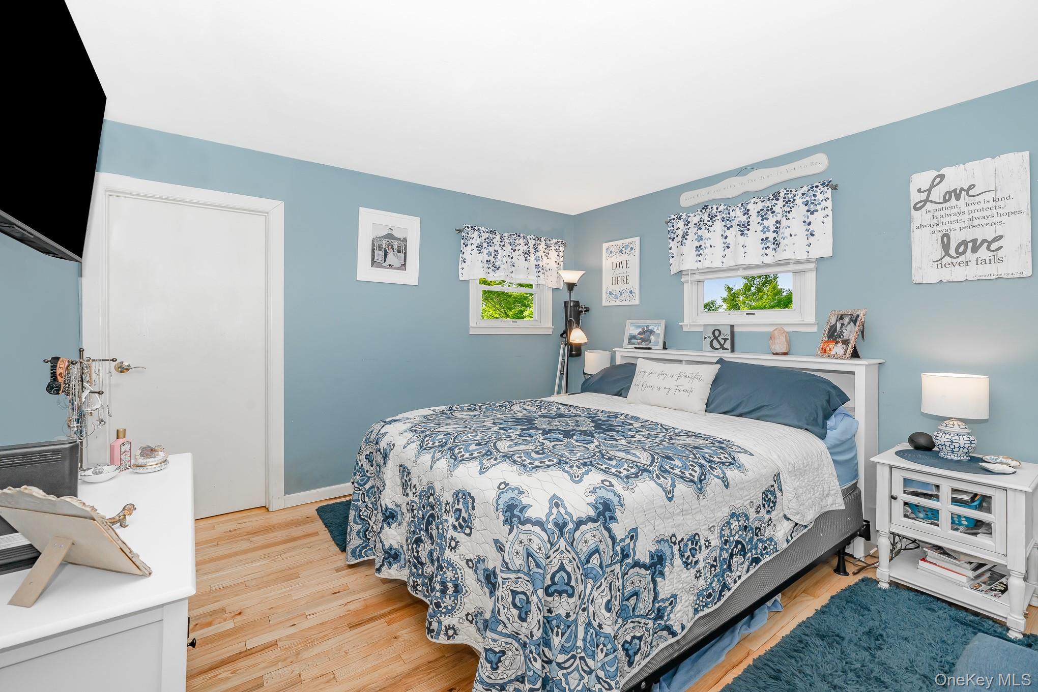 #8 photo, 1019 Carll Drive, Bay Shore , NY 11706