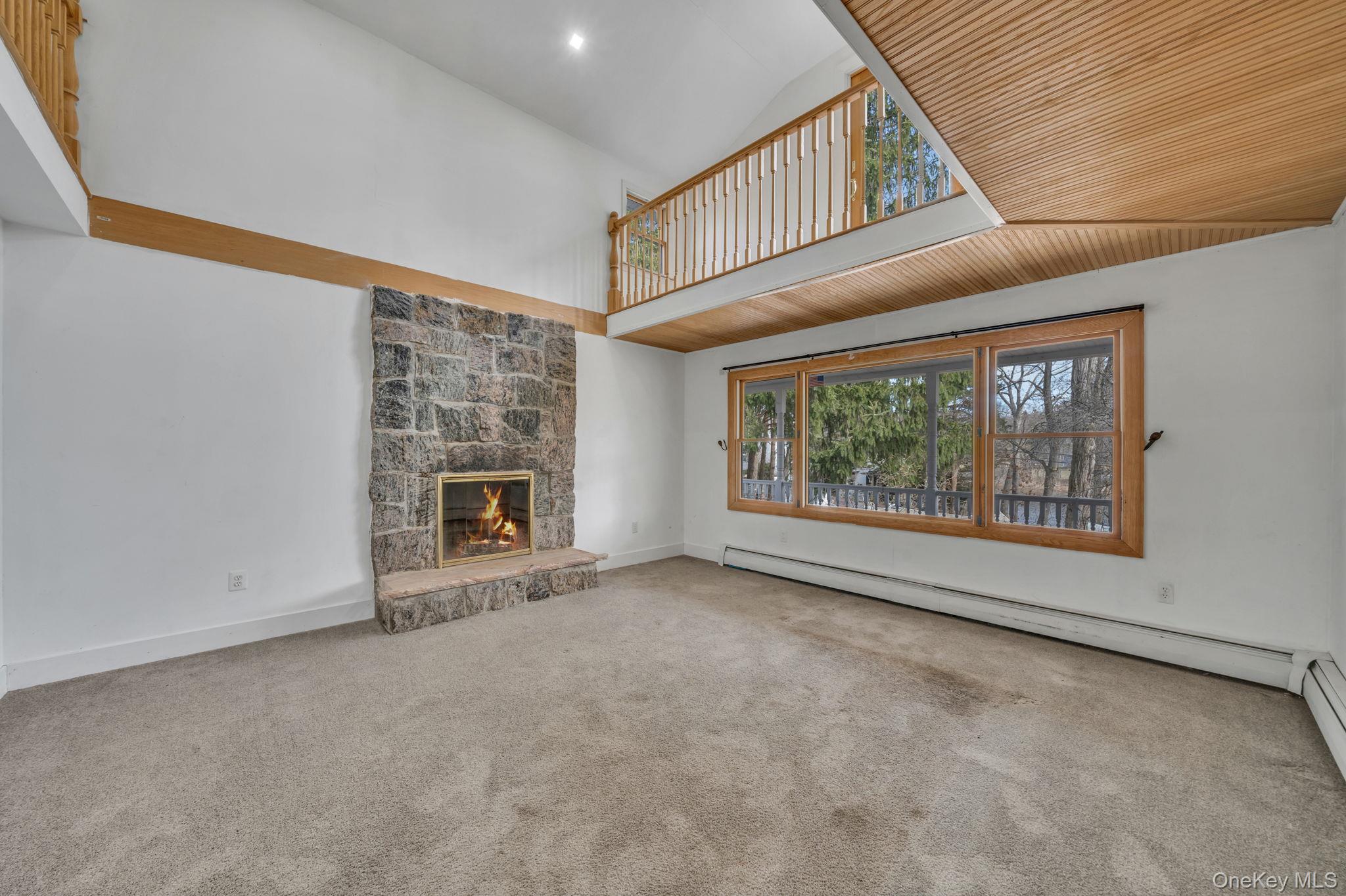 #14 photo, 12 Lakeside Drive, サフォーク郡 Middle Island , NY 11953