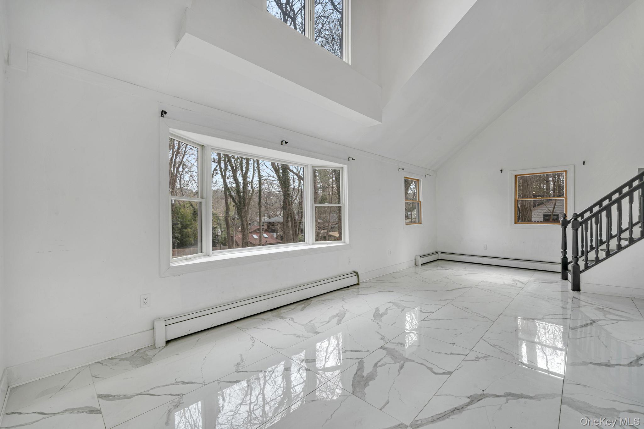 #8 photo, 12 Lakeside Drive, サフォーク郡 Middle Island , NY 11953