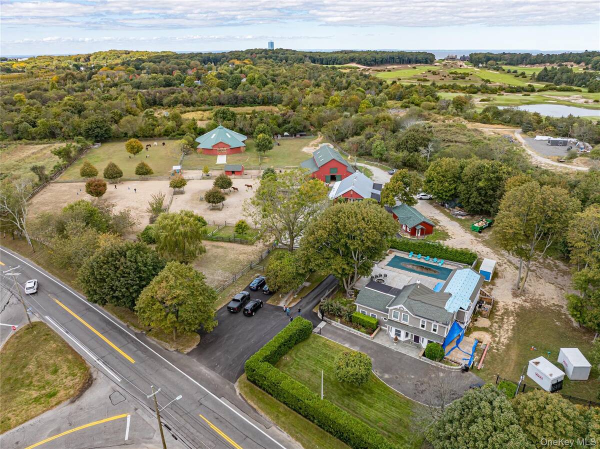 #1 photo, 2746 Sound Avenue, サフォーク郡 Riverhead , NY 11901