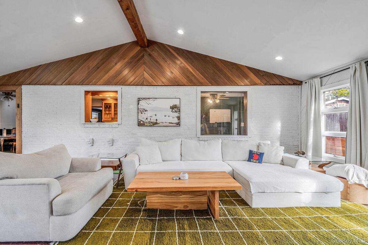 #11 photo, 60 Lake Shore Drive, サフォーク郡 Patchogue , NY 11772