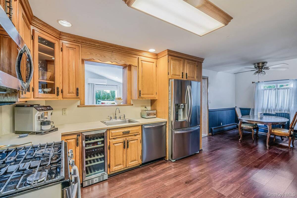 #16 photo, 60 Lake Shore Drive, サフォーク郡 Patchogue , NY 11772