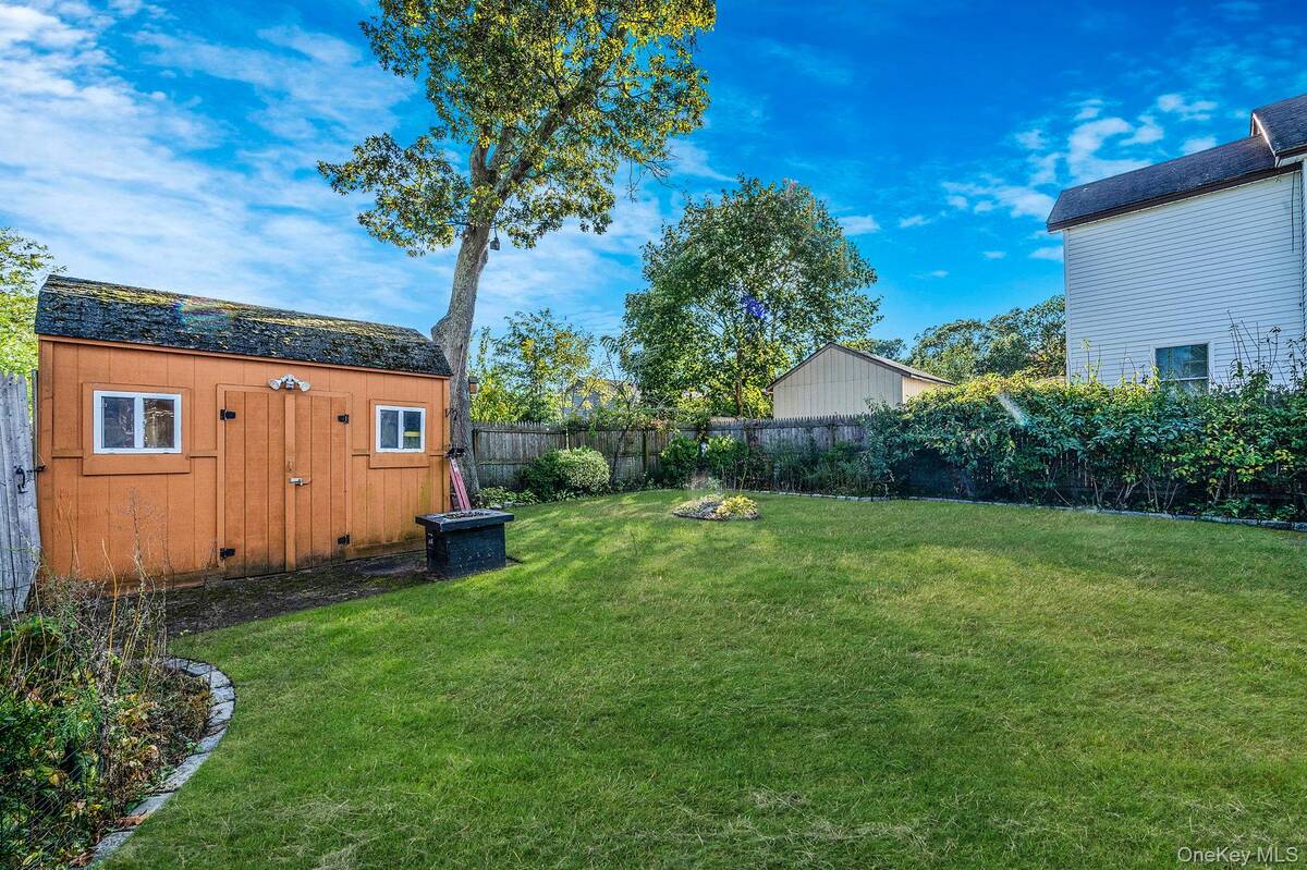 #35 photo, 60 Lake Shore Drive, サフォーク郡 Patchogue , NY 11772