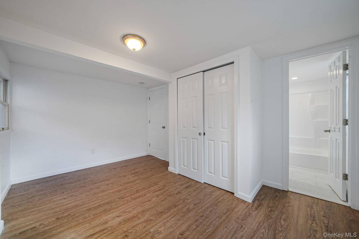 #12 photo, 56 Lake Shore Drive, サフォーク郡 Patchogue , NY 11772