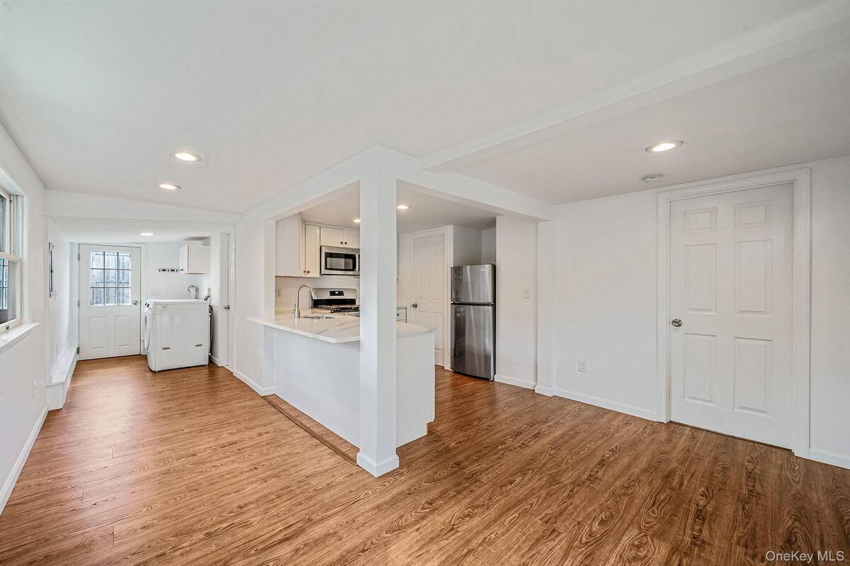 #4 photo, 56 Lake Shore Drive, サフォーク郡 Patchogue , NY 11772