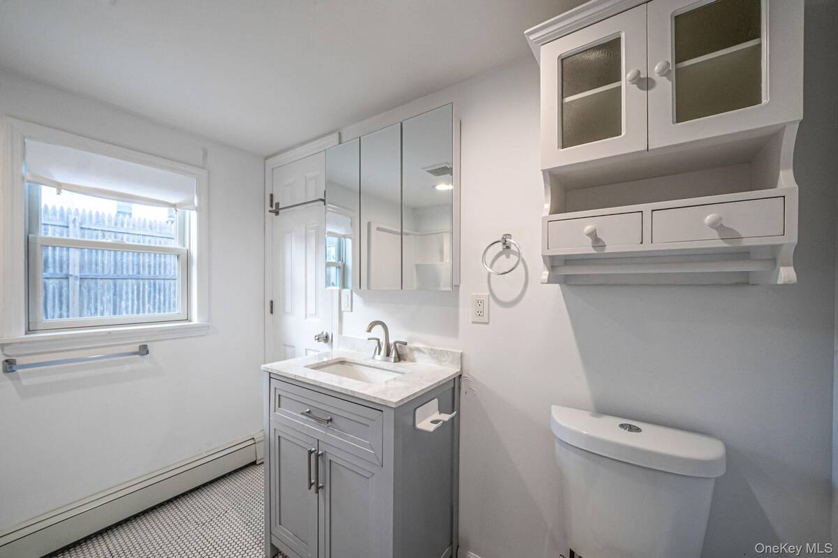 #8 photo, 56 Lake Shore Drive, サフォーク郡 Patchogue , NY 11772