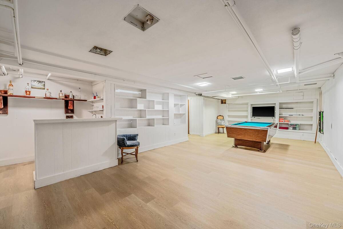 #31 photo, 56-60 Lake Shore Drive, サフォーク郡 Patchogue , NY 11772