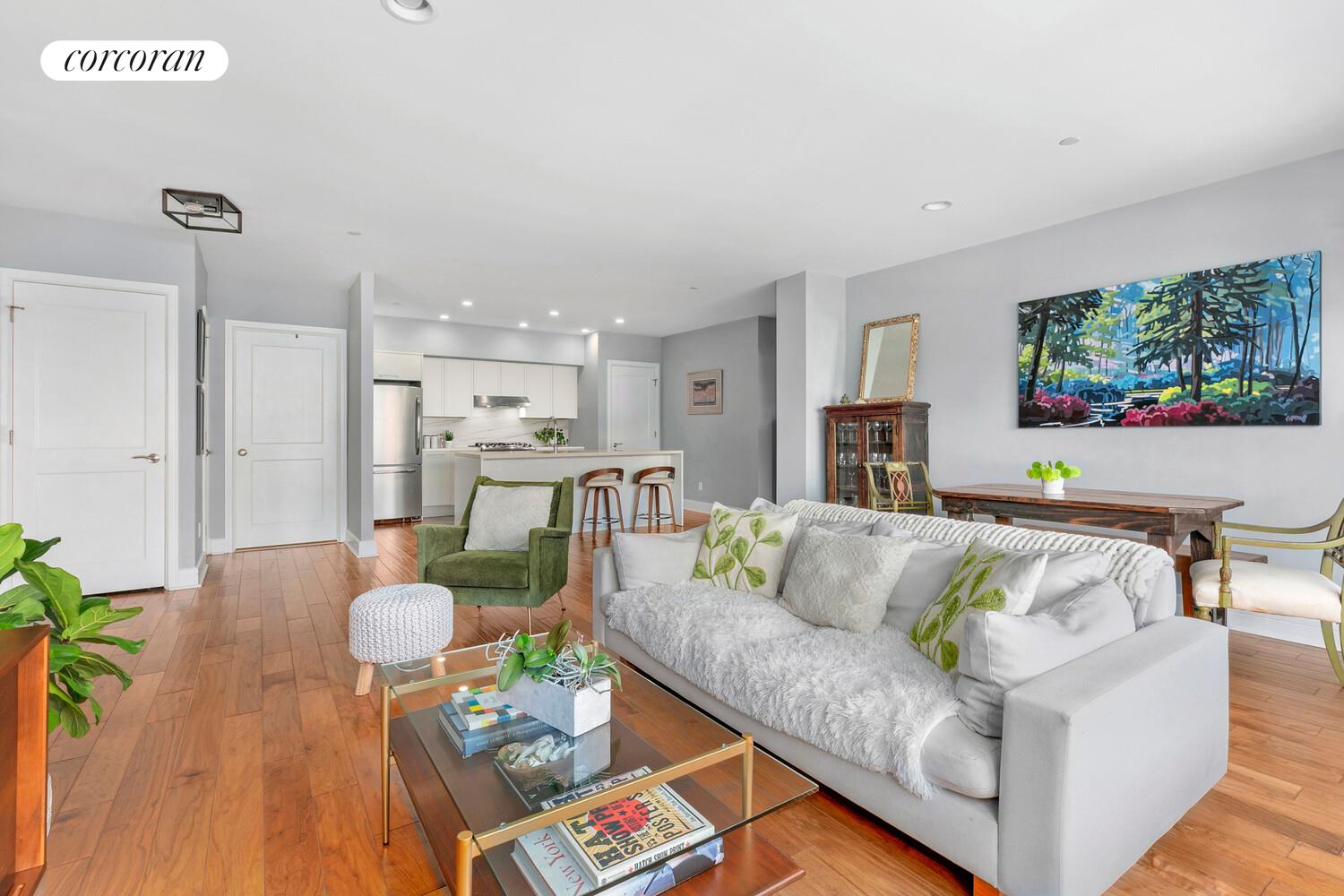 #4 photo, 2255 Adam Clayton Powell Jr Boulevard, マンハッタン Central Harlem , NY 10027