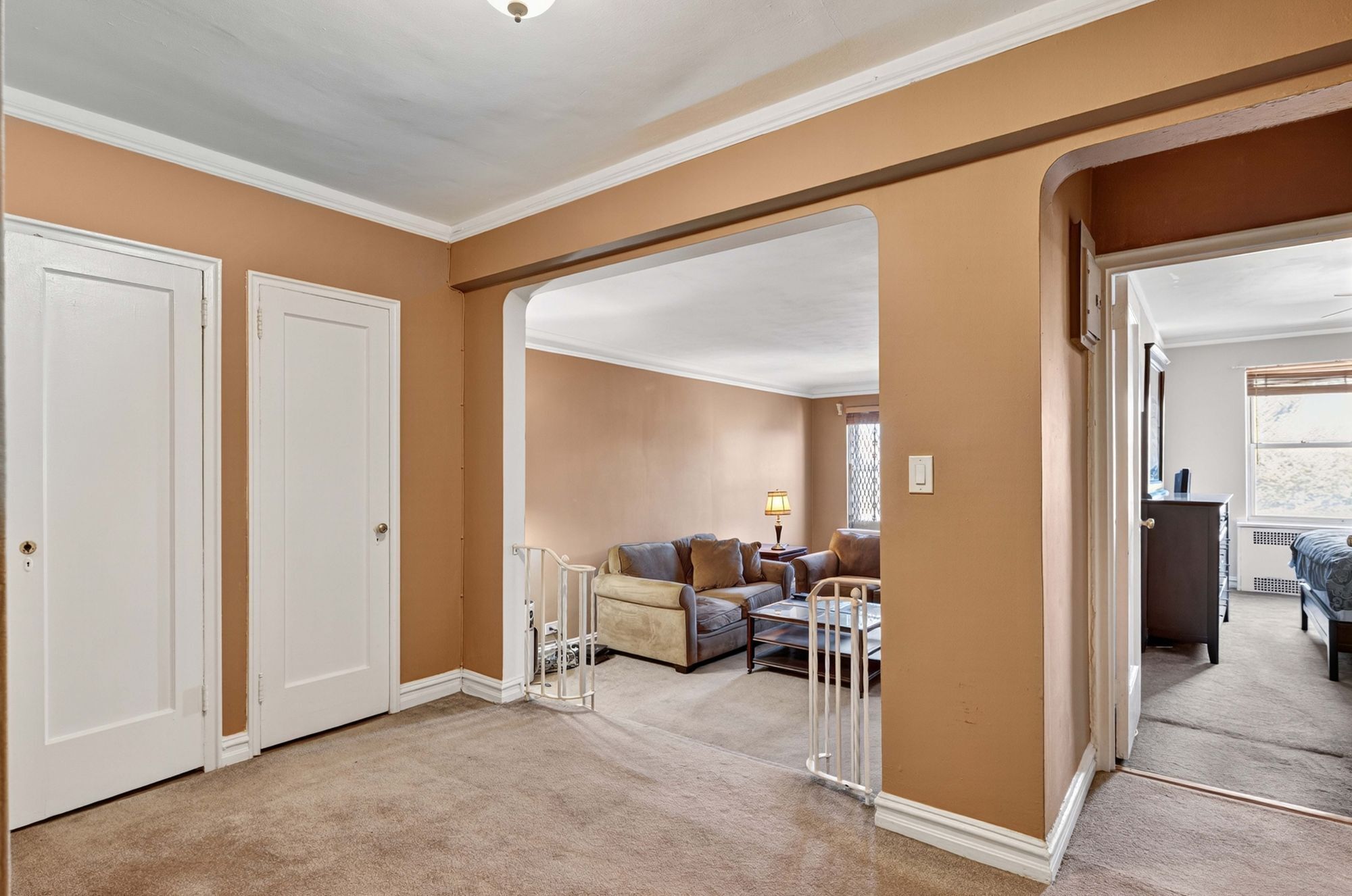 #5 photo, 68-63 108th Street, クイーンズ区 Forest Hills , NY 11375