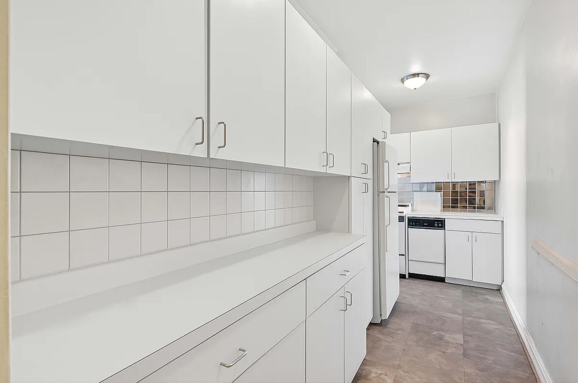 #7 photo, 68-63 108th Street, クイーンズ区 Forest Hills , NY 11375