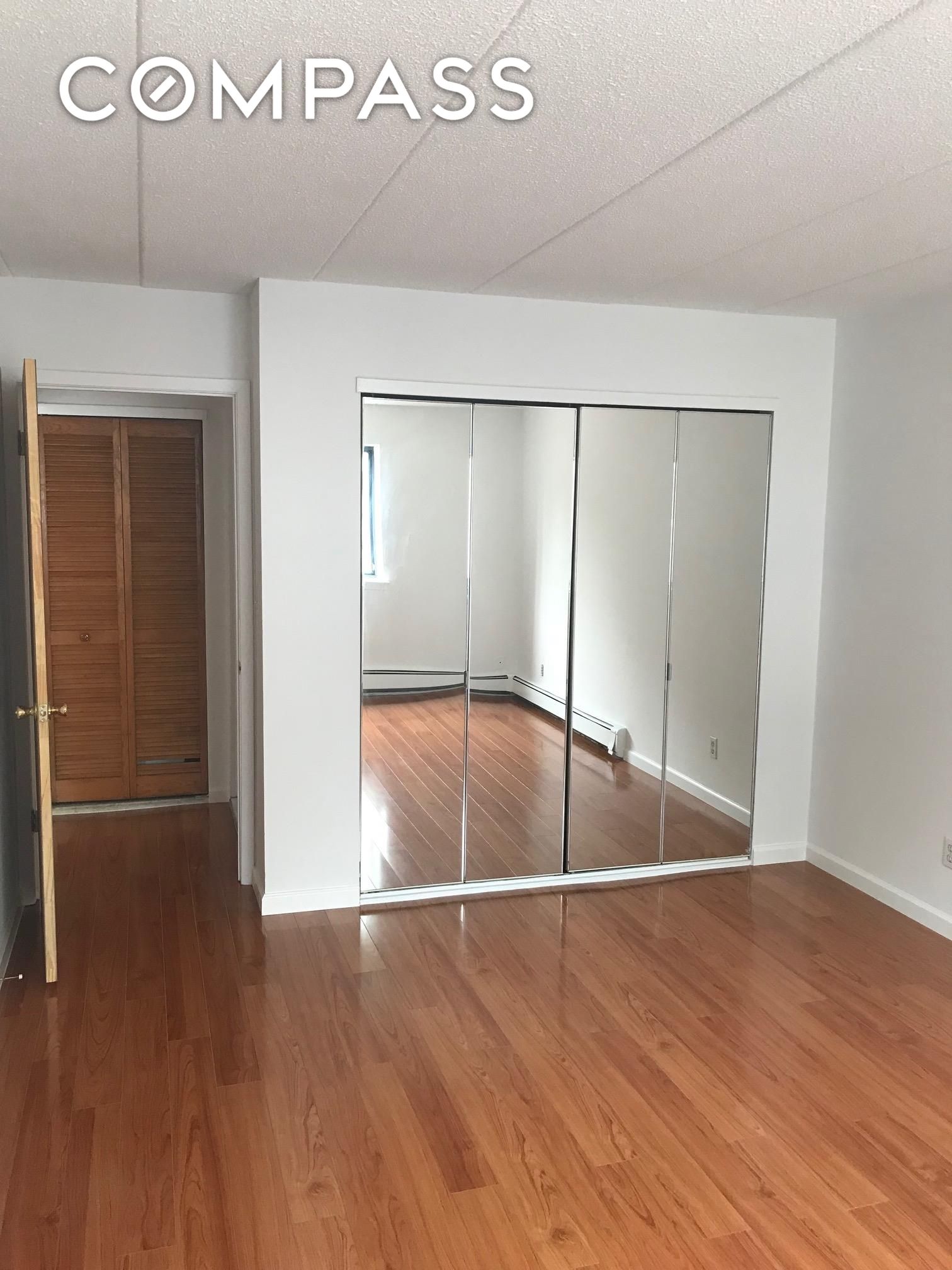 #3 photo, Woodside, Woodside , NY 11377