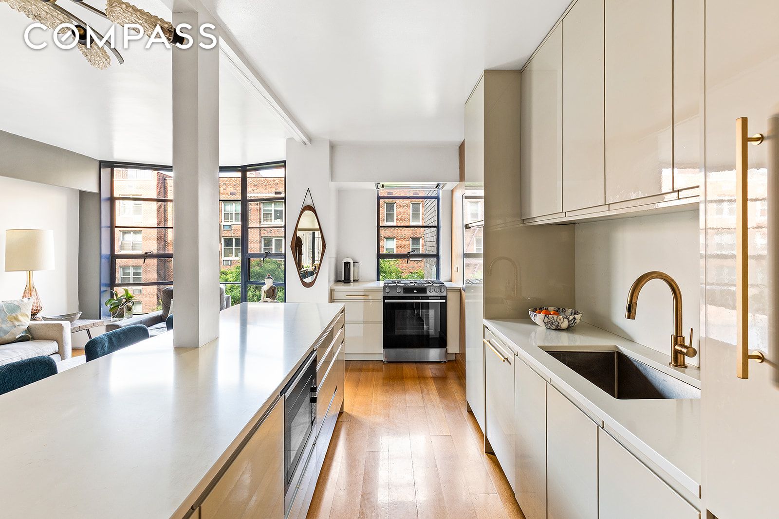 #6 photo, 37 W 12th Street, Greenwich Village , NY 10011