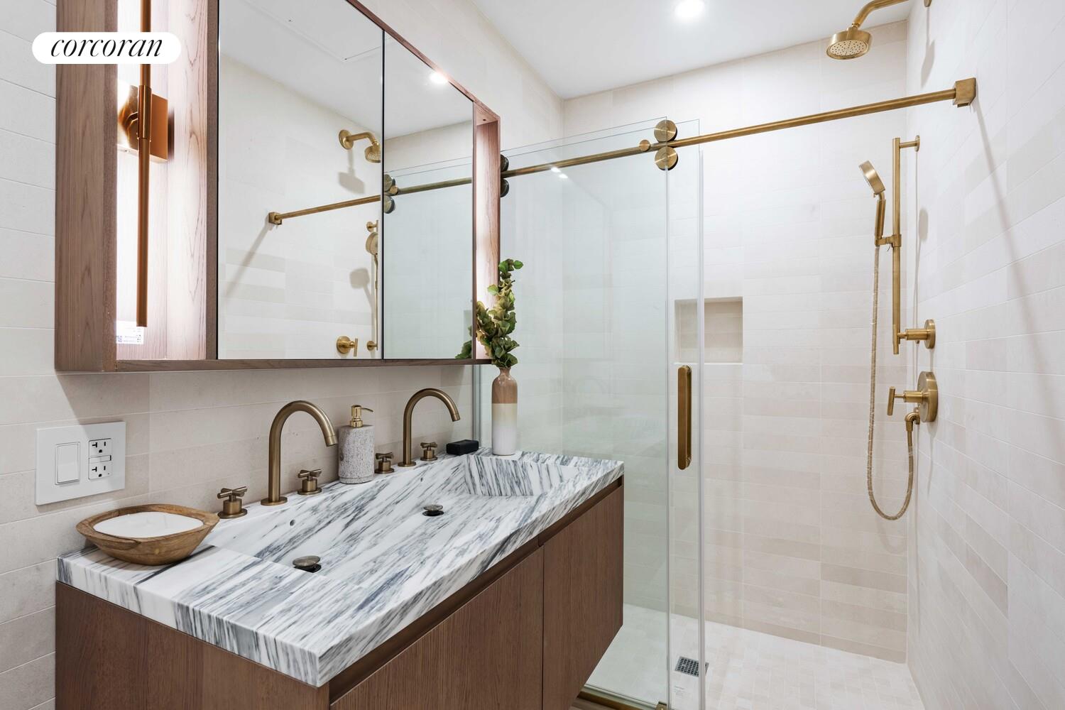 #18 photo, 506 HENRY Street, ブルックリン区 Carroll Gardens , NY 11231