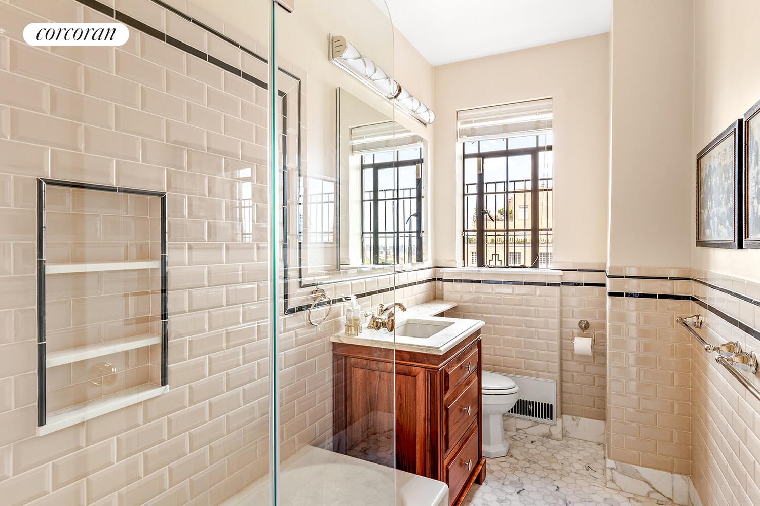 #13 photo, 300 CENTRAL Park W, マンハッタン Upper West Side , NY 10024