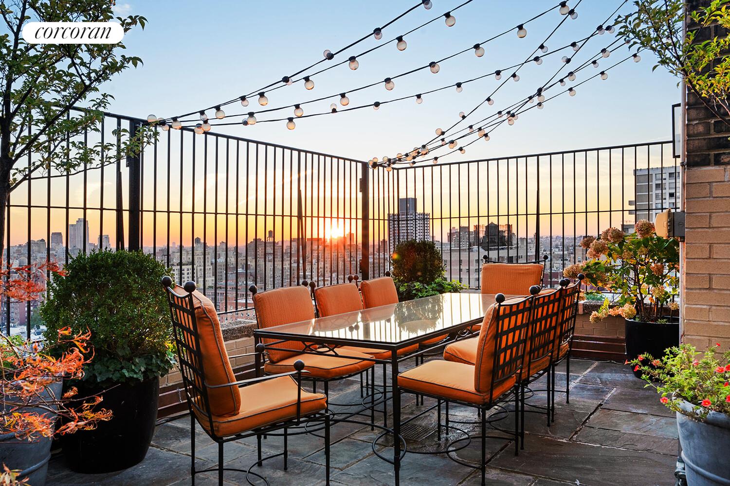 #16 photo, 300 CENTRAL Park W, マンハッタン Upper West Side , NY 10024