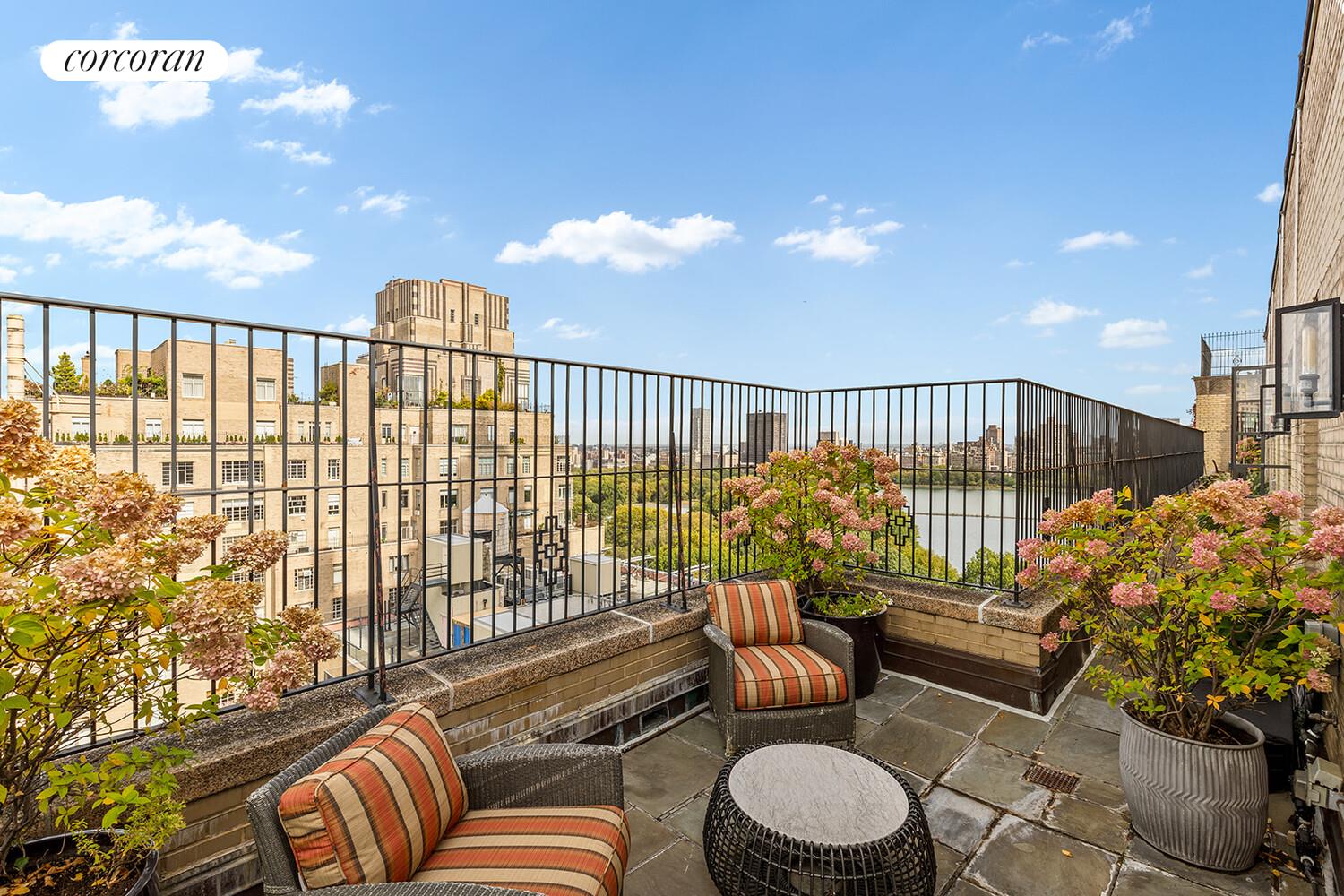 #20 photo, 300 CENTRAL Park W, マンハッタン Upper West Side , NY 10024