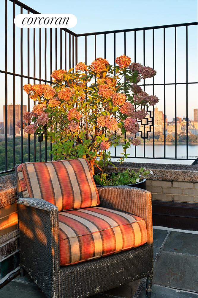 #21 photo, 300 CENTRAL Park W, マンハッタン Upper West Side , NY 10024