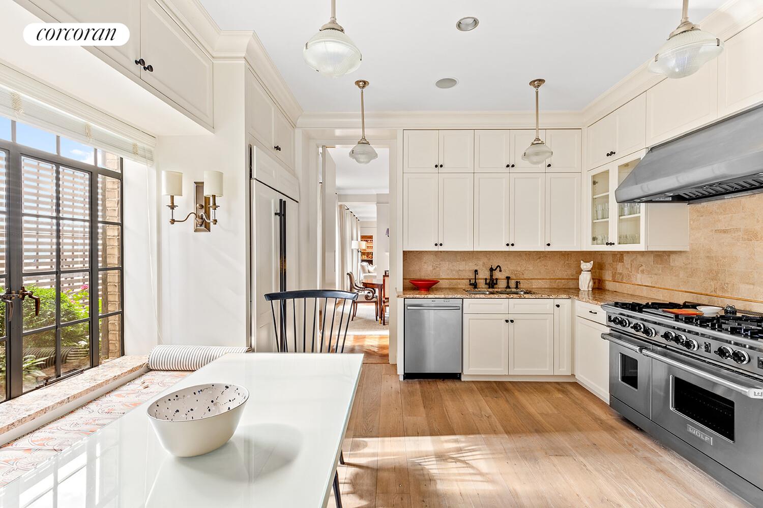 #7 photo, 300 CENTRAL Park W, マンハッタン Upper West Side , NY 10024