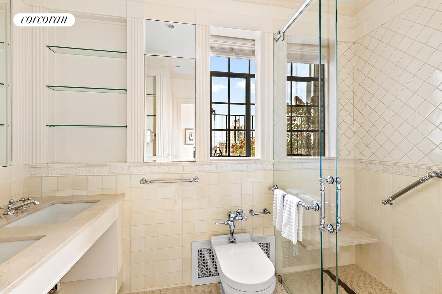 #9 photo, 300 CENTRAL Park W, マンハッタン Upper West Side , NY 10024