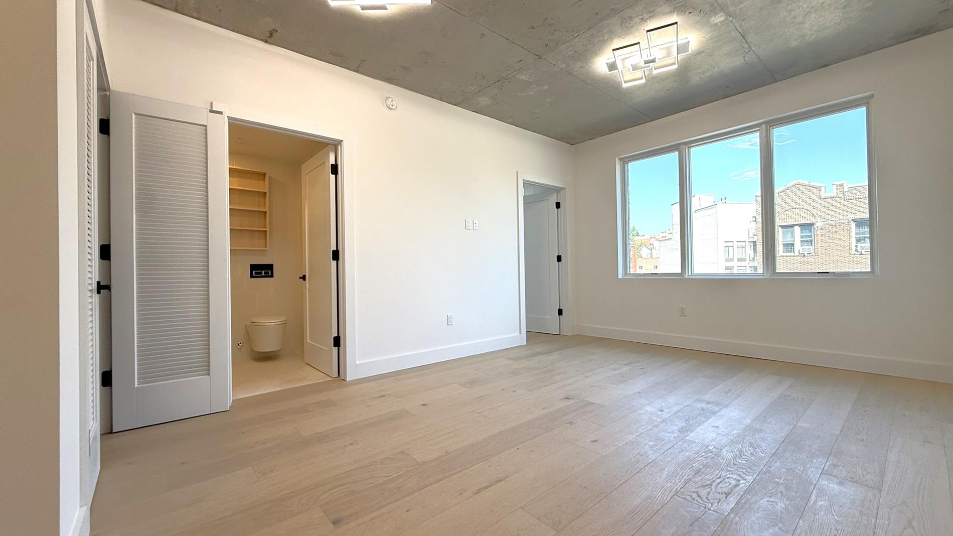 #6 photo, 12-16 30th Avenue, クイーンズ区 Astoria , NY 11102