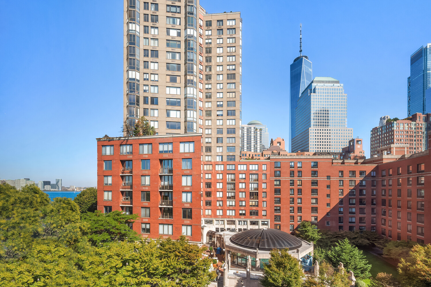 #9 photo, 21 S END Avenue, マンハッタン Battery Park City , NY 10280